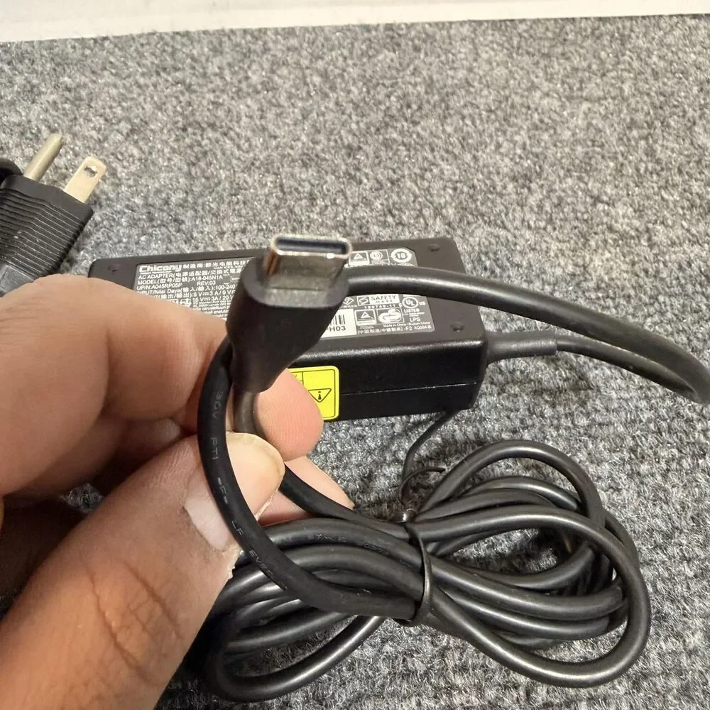 Chicony USB-C Laptop Charger 45W AC Adapter 15V 20V Power Supply Black